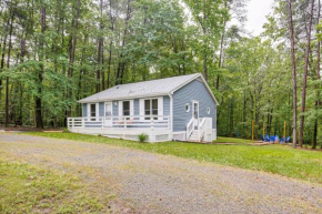 Mineral Cottage with Fire Pit Steps to Lake Anna!